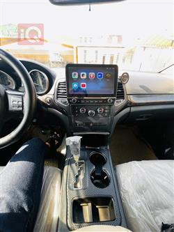 جیپ گراند شیرۆکی